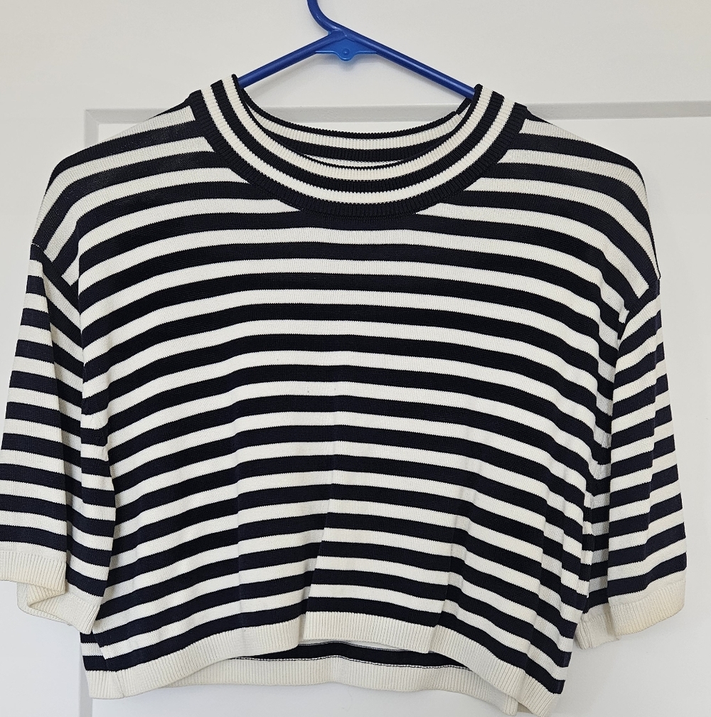 Zara Navy and White Striped Crop Top - Picture 2 of 4